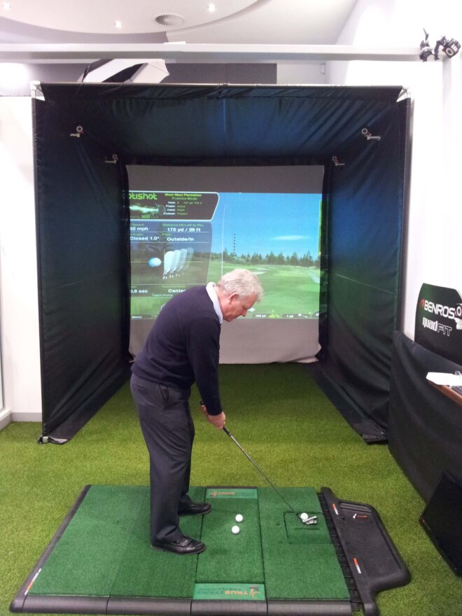 Mercedes Benz World Golf Simulator