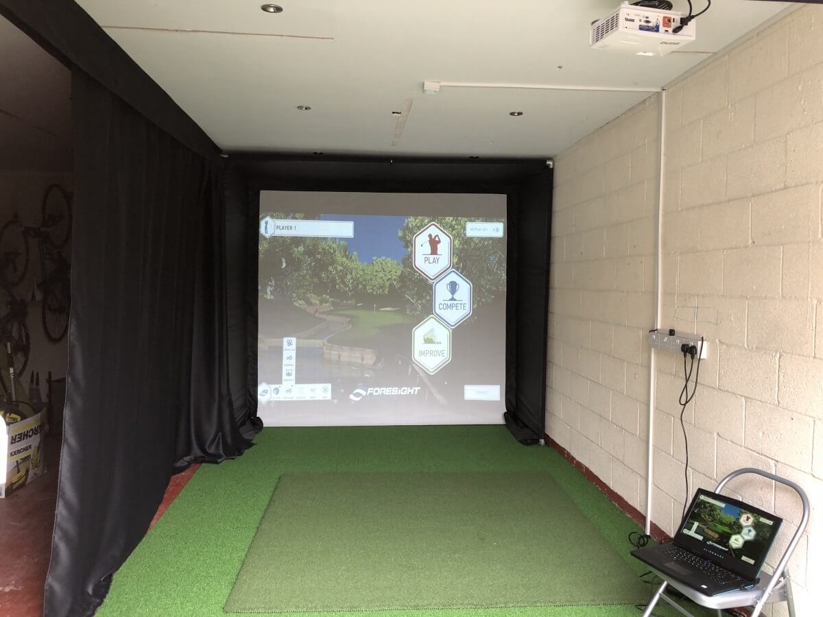 How to Create Your Own Golf Room