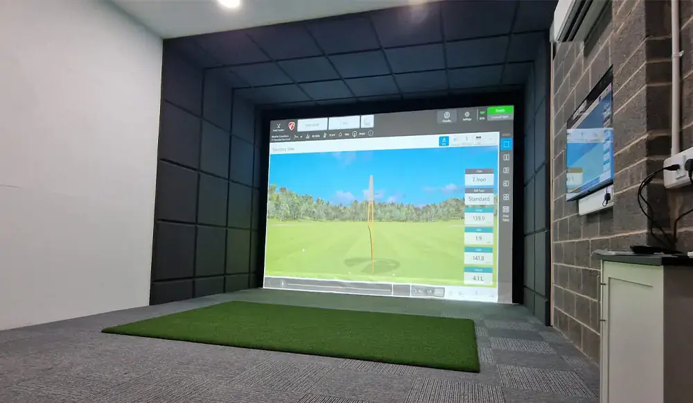 Lutterworth FlighrScope golf simulation system with mat and screen